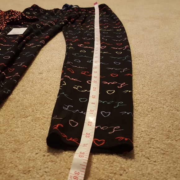 NWT Womens Apt. 9 heart shirt & leggings sz. S - Picture 6 of 8